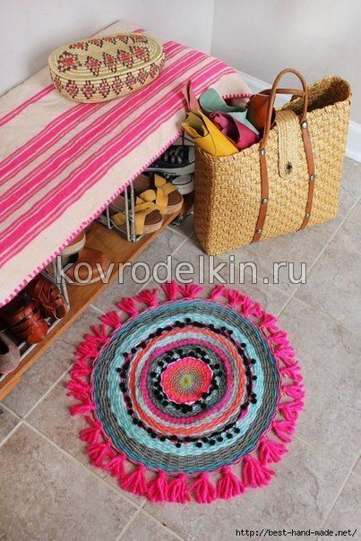 коврик кумихимо, плетение коврика, коврик из остатков ниток, плетеный коврик, коврик из пряжи