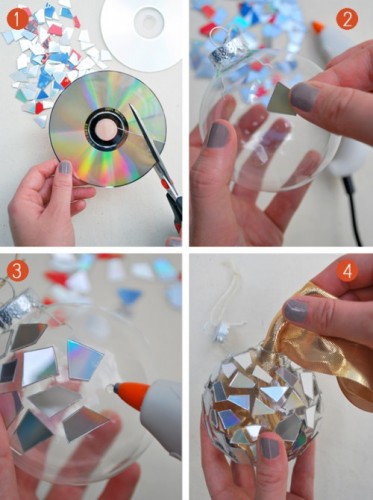 Как украсить новогодние шары с помощью компакт-дисков